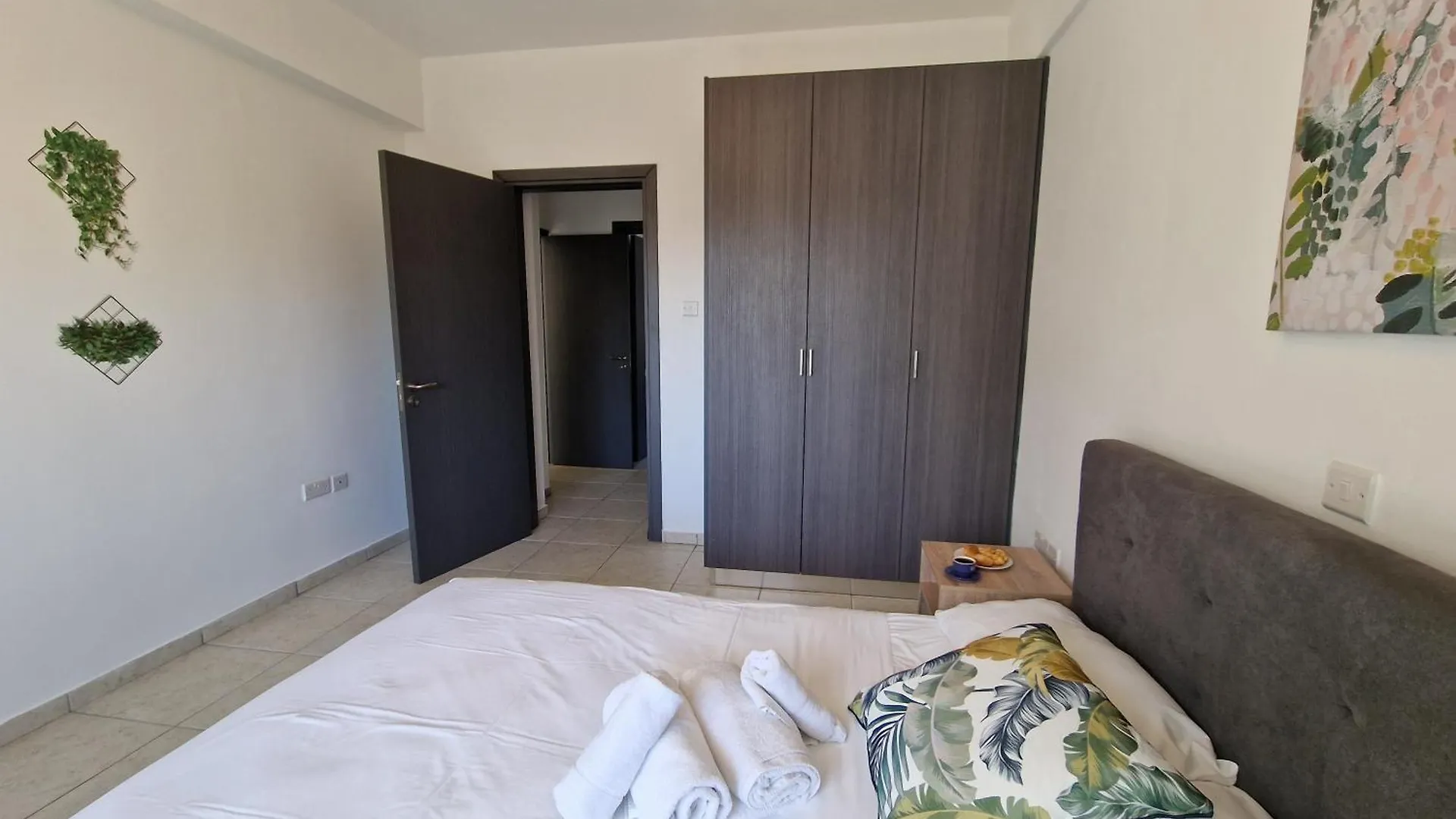 Tropical Paradise 200M From Finikoudes Beach Larnaca Appartement