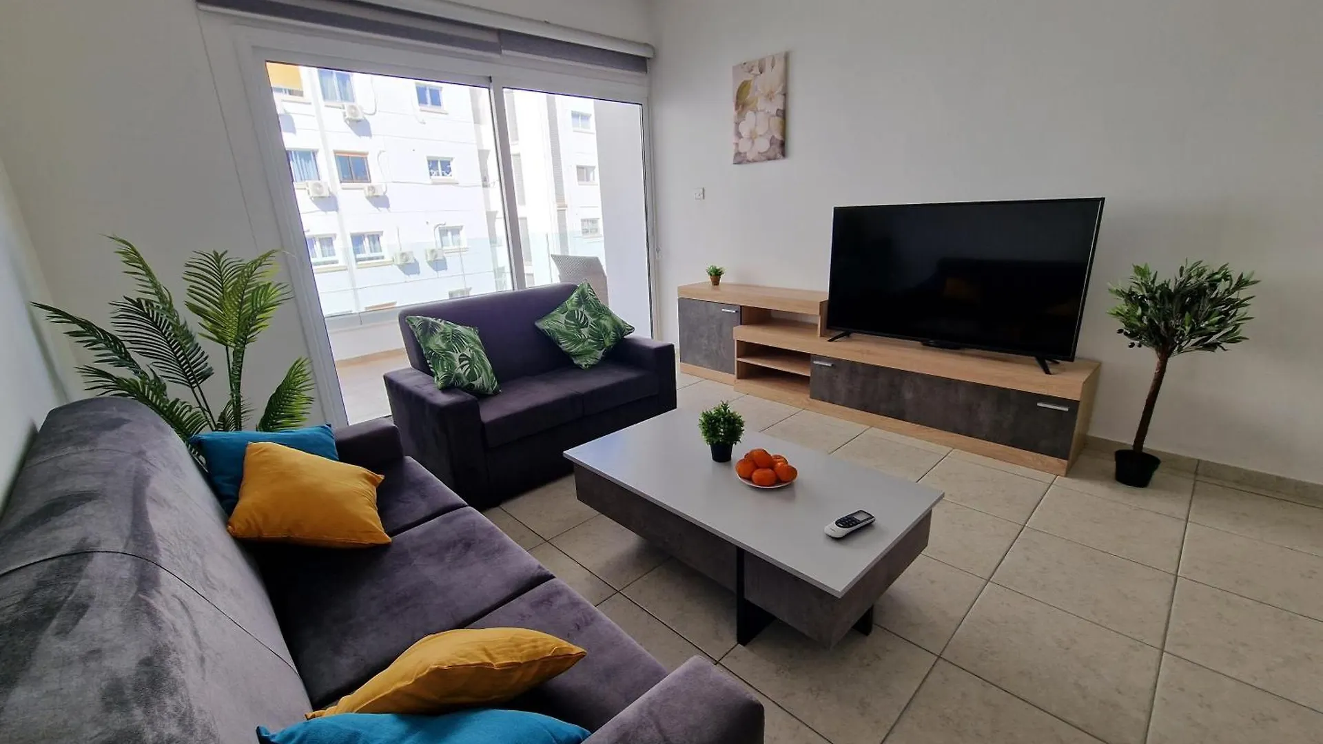 Appartement Tropical Paradise 200M From Finikoudes Beach Larnaca